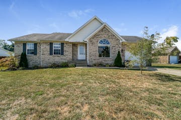 10116 Greenfield Woods Circle Louisville, KY 40258